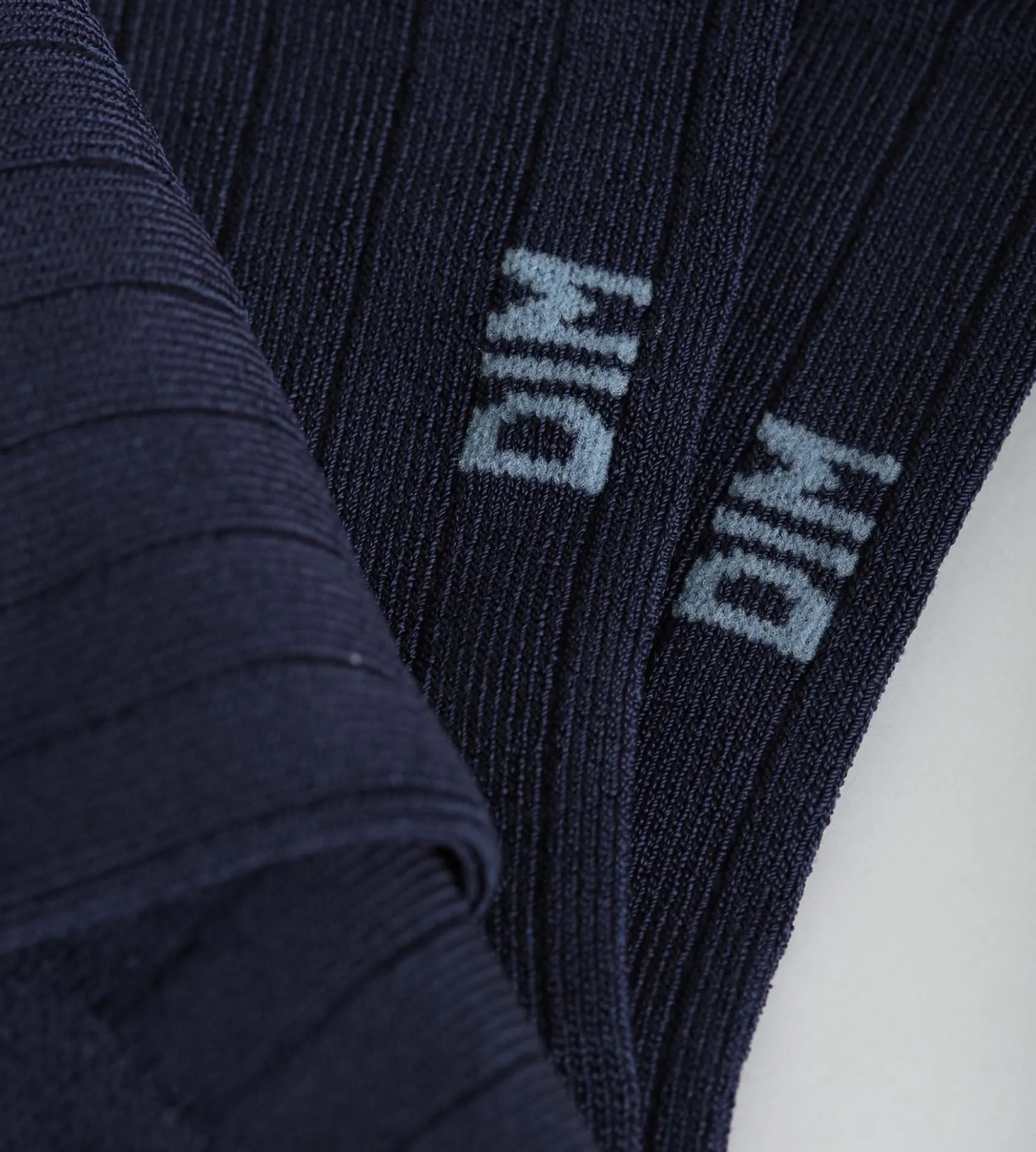 Chaussettes femme côtelées en coton satiné Bleu Dim Mode