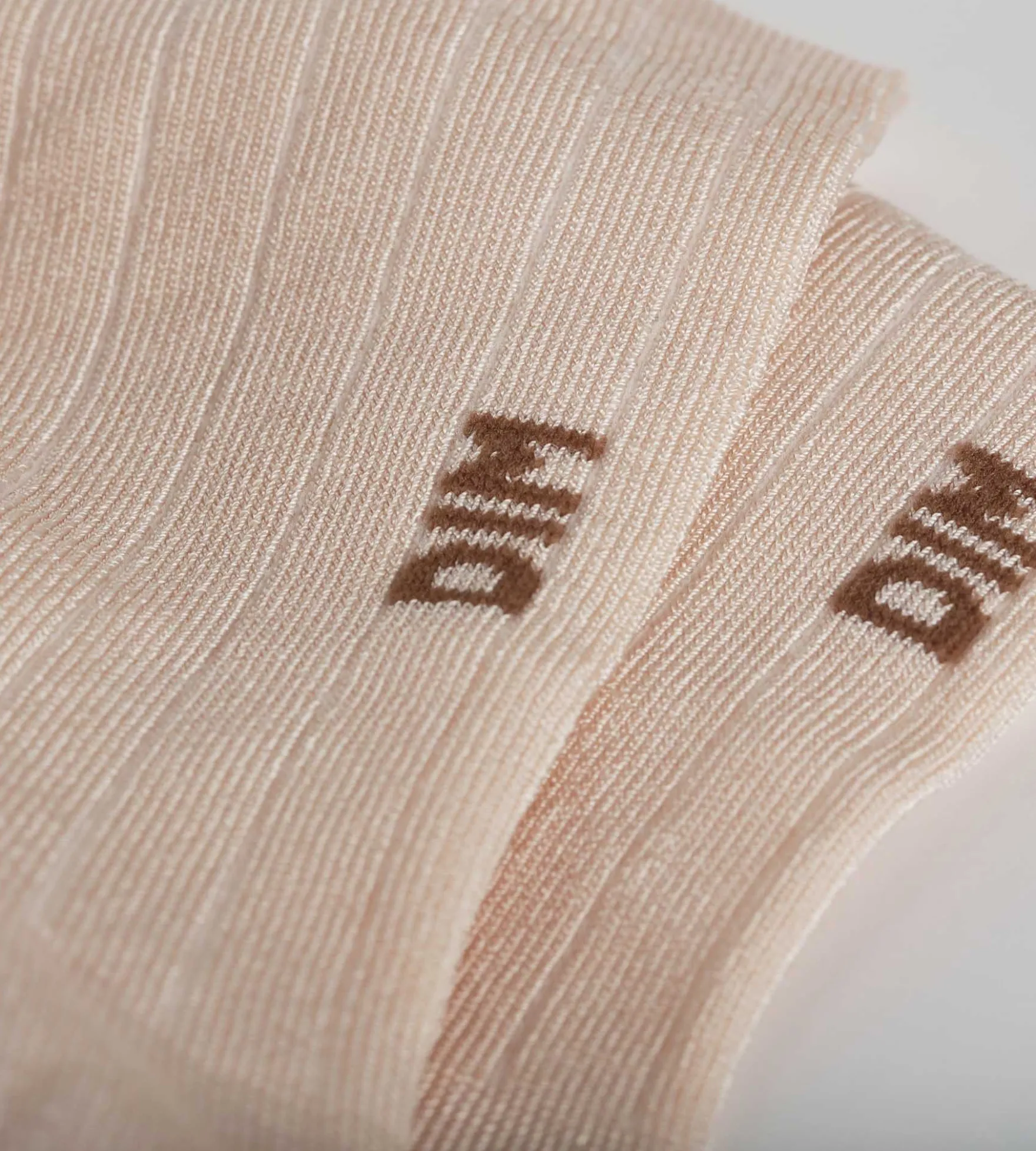 Chaussettes femme côtelées en coton satiné Ivoire Dim Mode