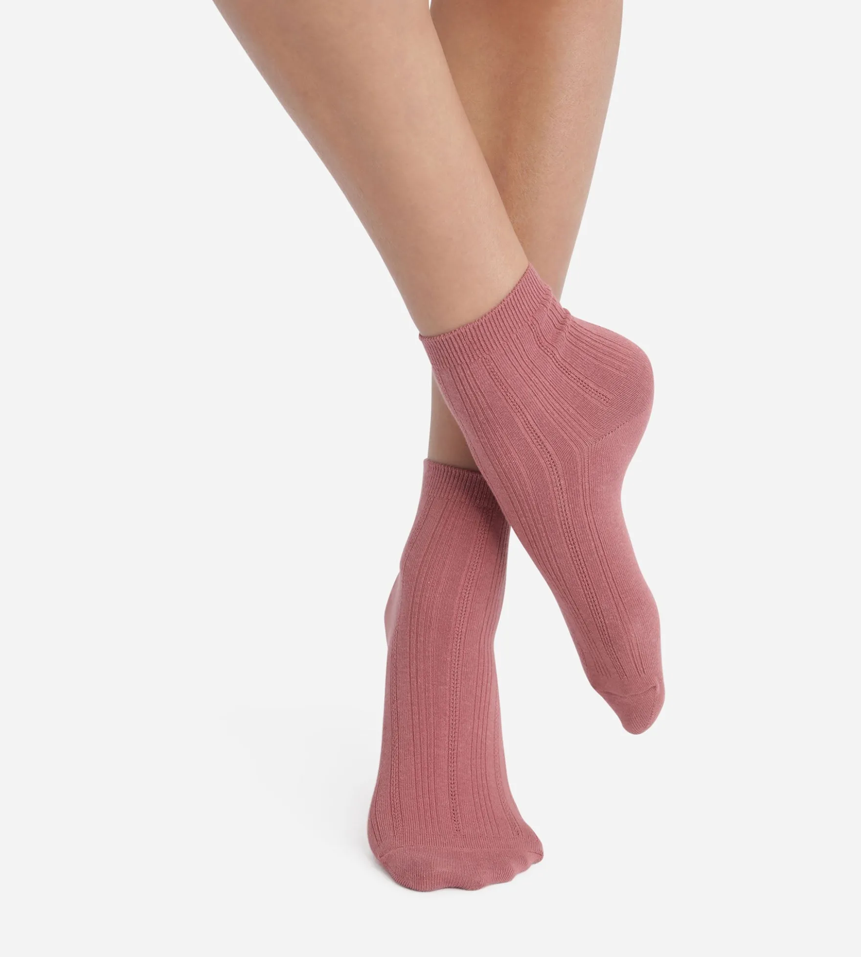 Chaussettes femme en coton pointelle Vieux Rose La Mode de Dim