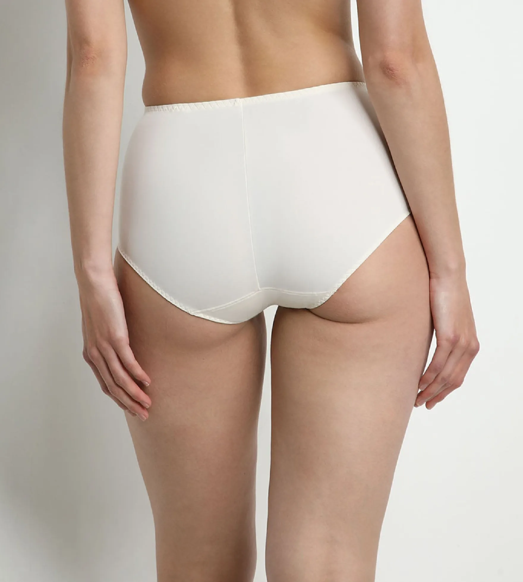 Culotte ventre plat taille haute nacre Dim Silhouette Essentiel