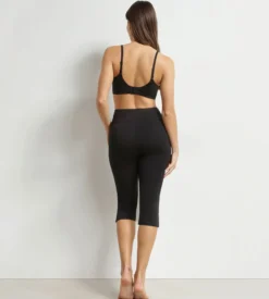 Legging court femme en microfibre noire Dim Comfywear