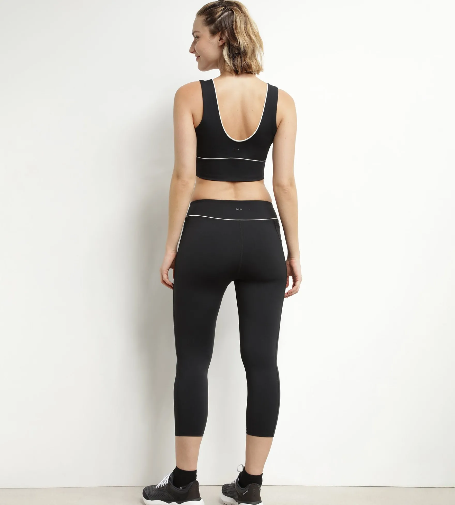 Legging de sport court pour femme en microfibre noire Dim Move