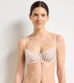 Soutien-gorge corbeille à armatures crème rose Dim x Ines de la Fressange
