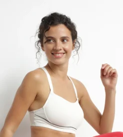 Soutien-gorge de sport en microfibre sculptante Écru Dim Move
