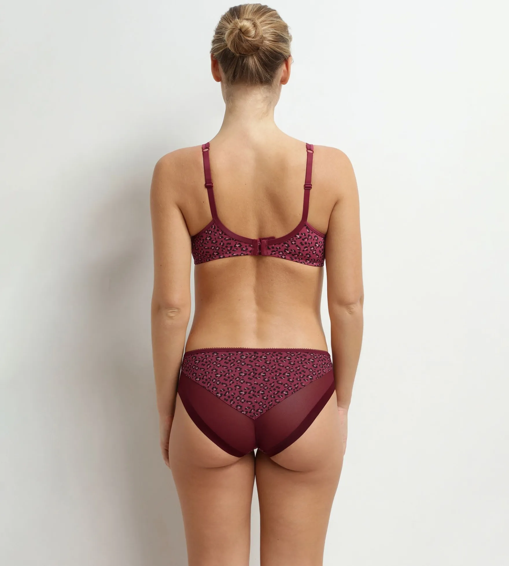 Soutien-gorge emboîtant en microfibre et tulle Rouge Marron Generous