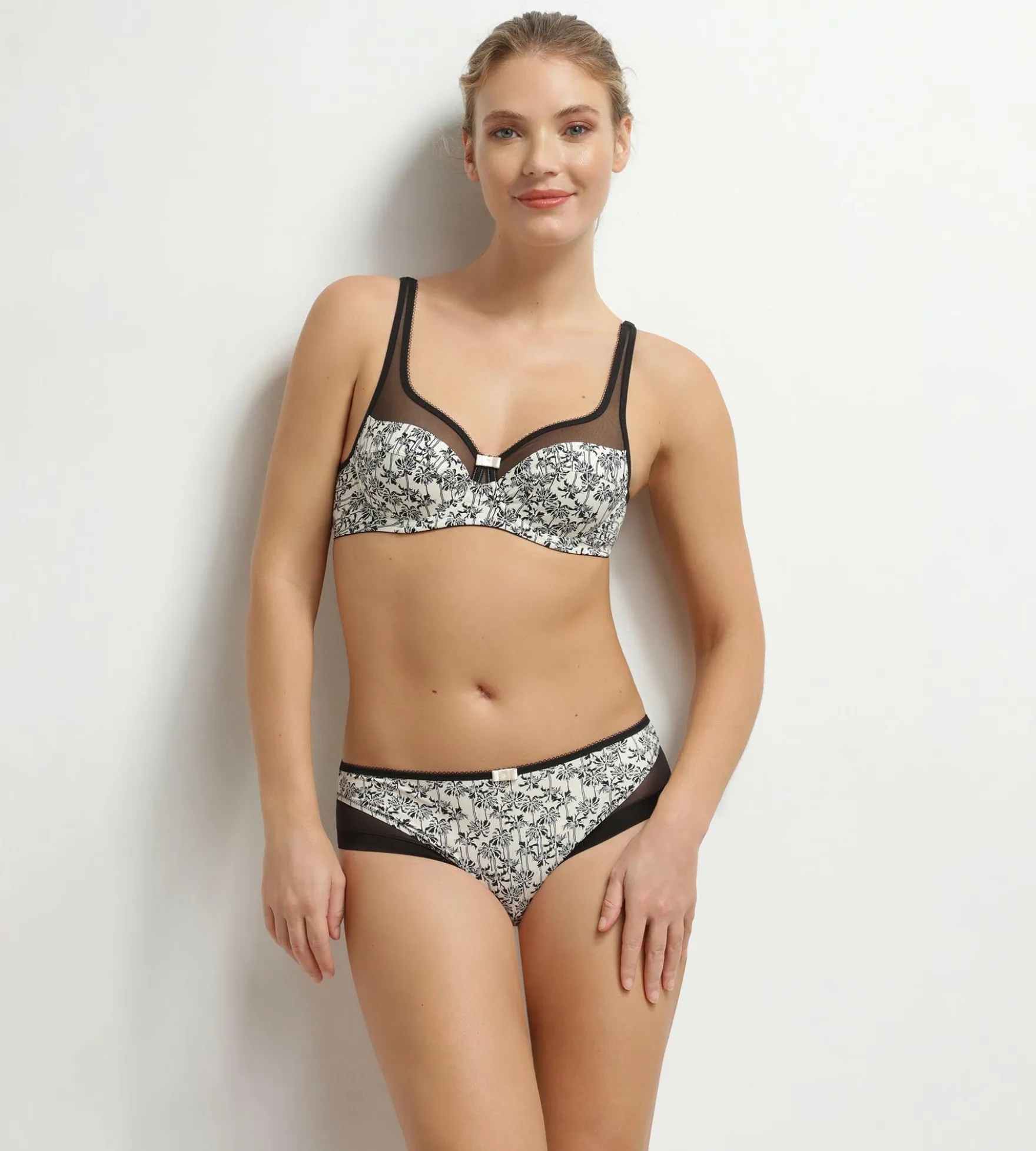 Soutien-gorge emboîtant en microfibre et tulle à palmiers Generous