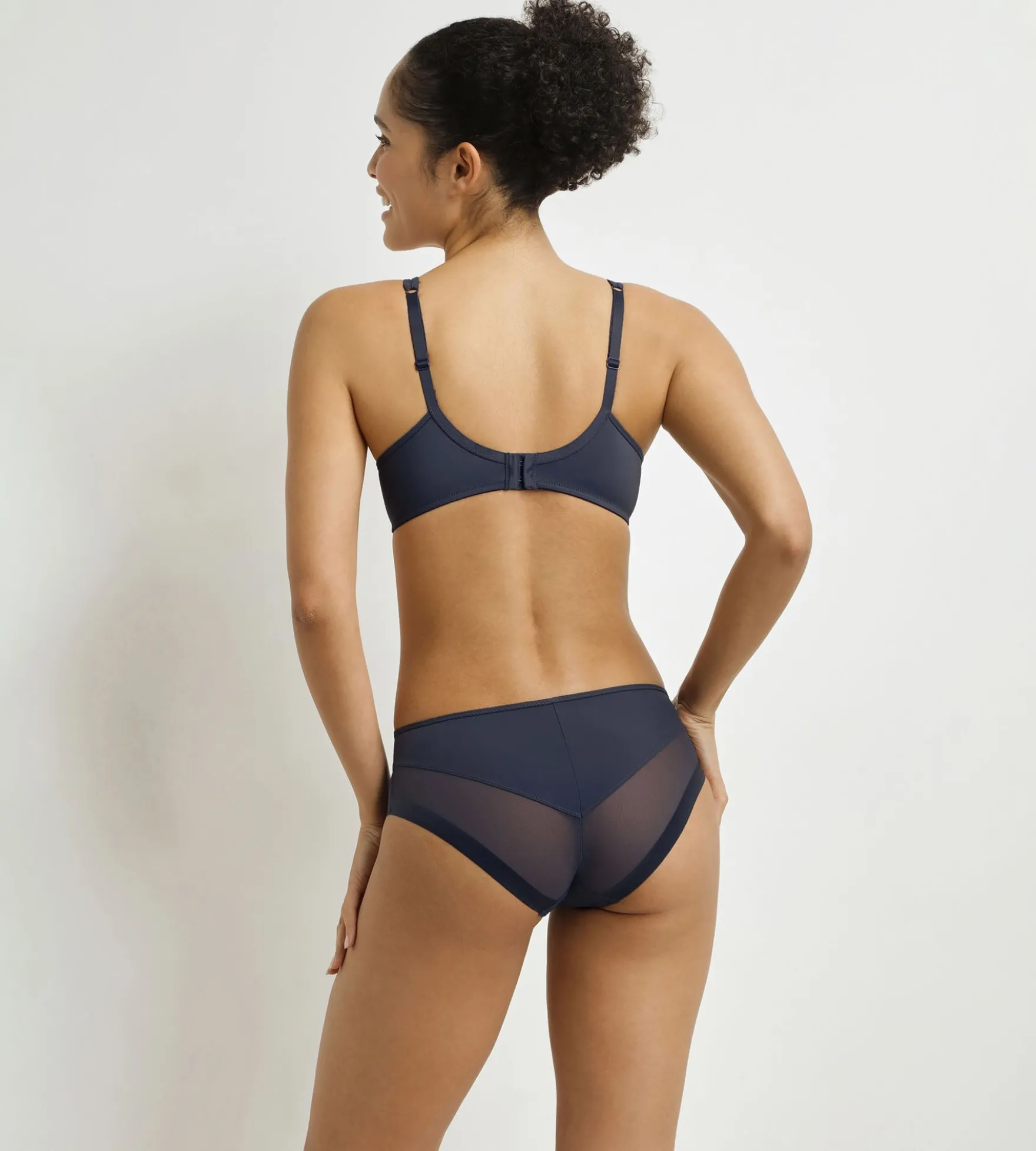 Soutien-gorge emboîtant Generous en microfibre et tulle Gris bleu formel