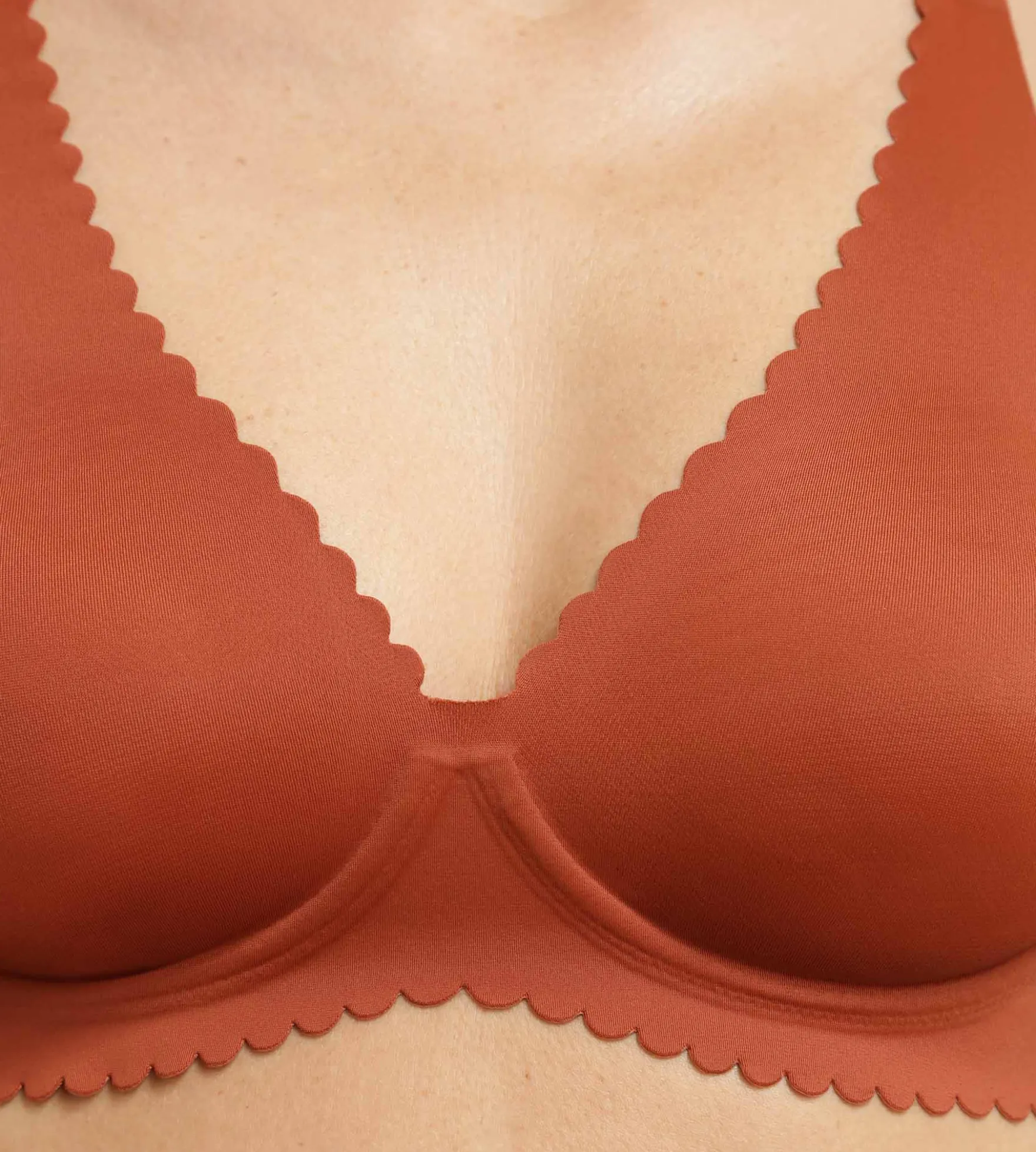 Soutien-gorge foulard à armatures en microfibre brun Body Touch