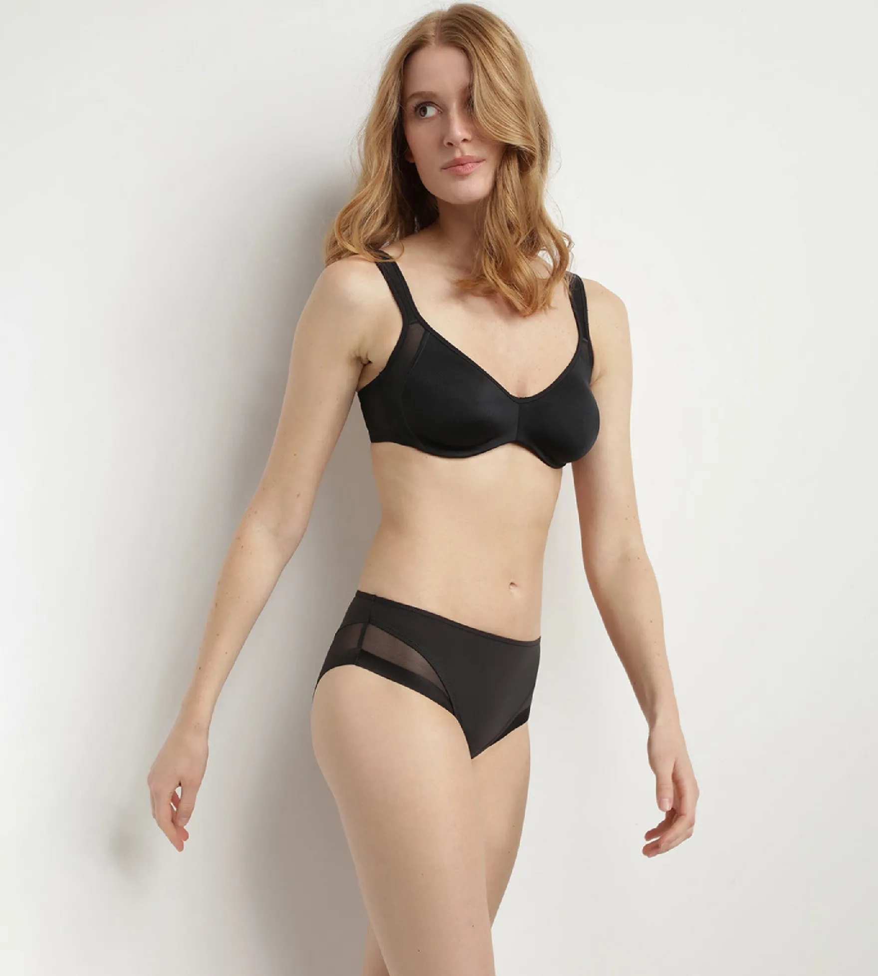 Soutien-gorge minimiseur avec armatures noir Generous Minimizer Dim