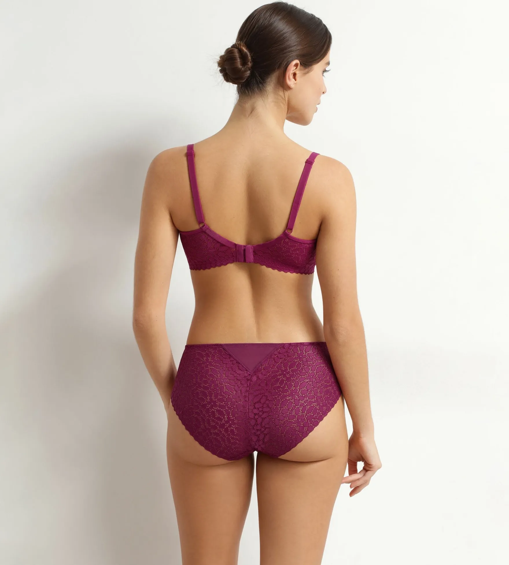 Soutien-gorge sans armatures en dentelle florale fruits rouges Daily Dentelle