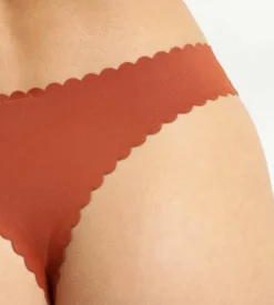 String femme Brun Cannelle en microfibre Dim Body Touch