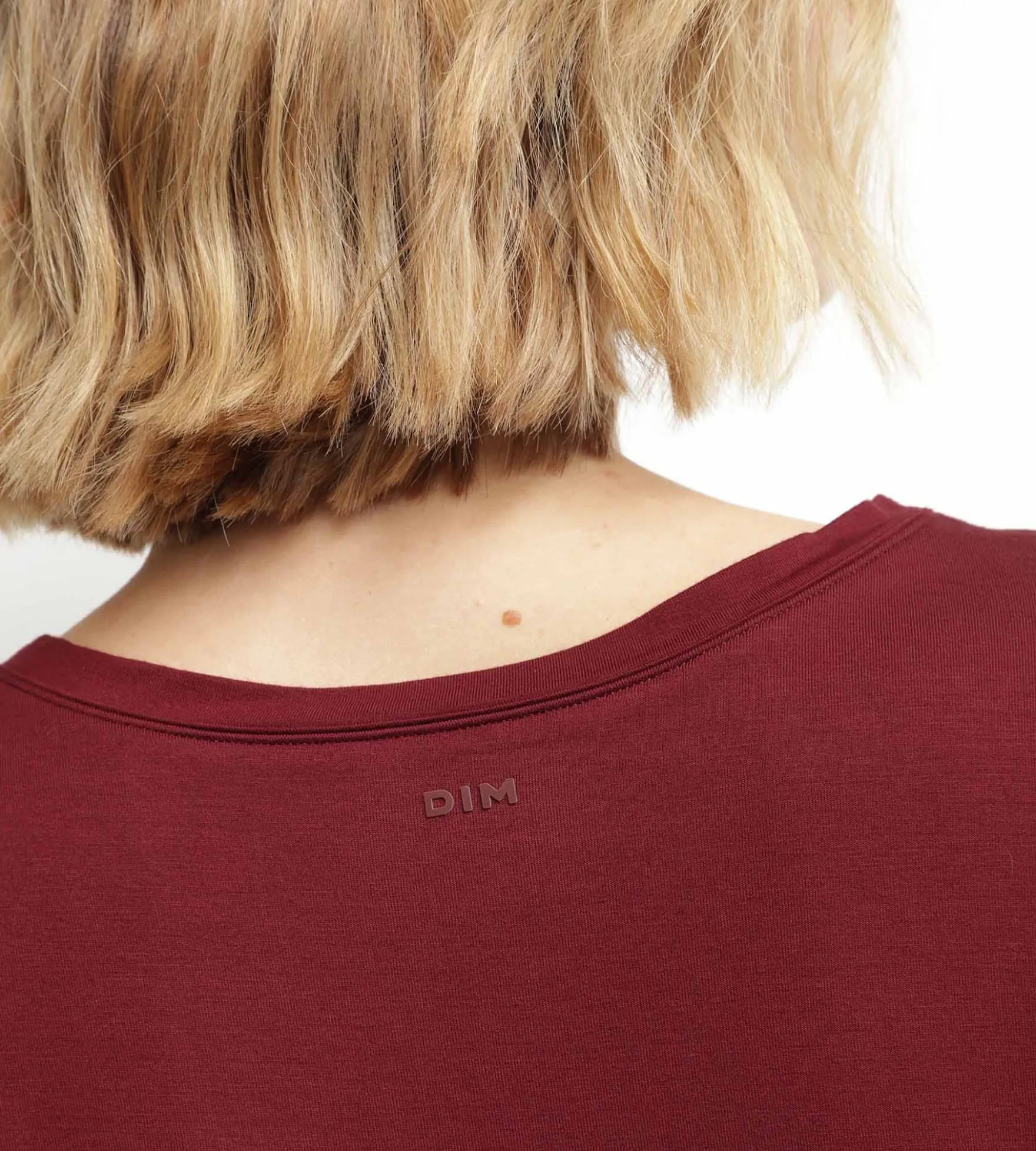 T-shirt de sport femme en viscose Bordeaux avec dos ouvert Dim Move