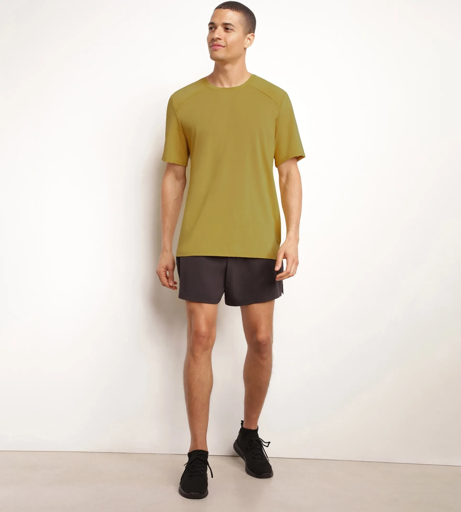 T-shirt de sport homme en matière aérée Olive Dim Move